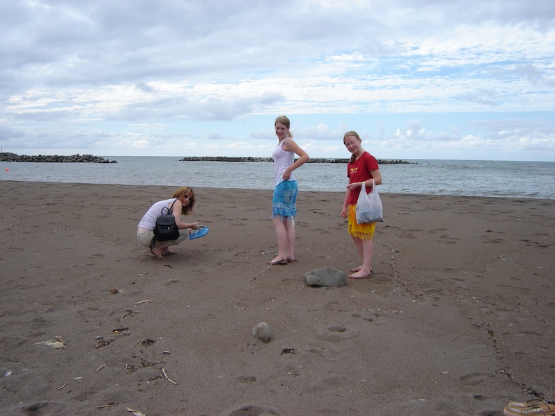 finding things in the sand