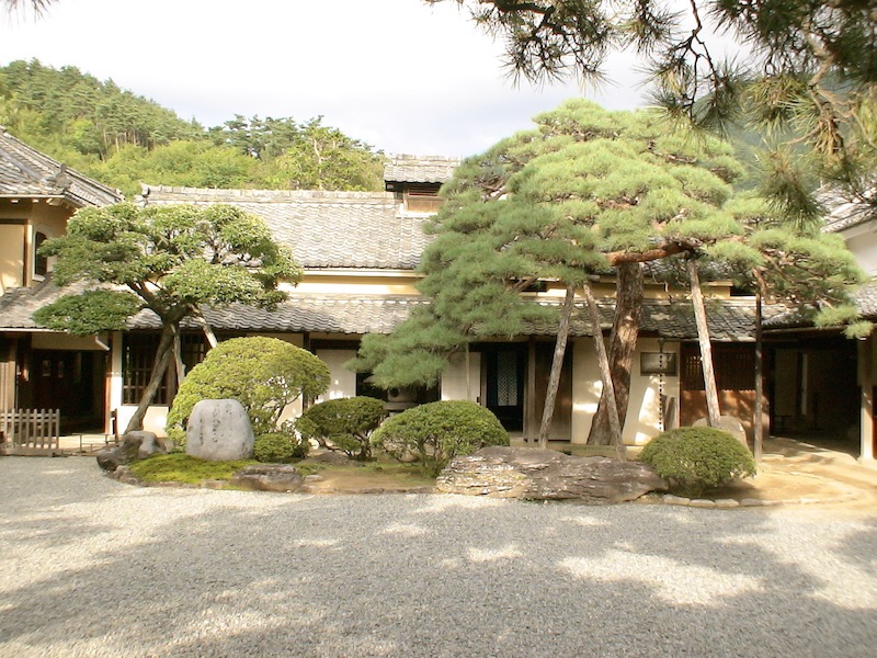 Japanese upscale traditional home