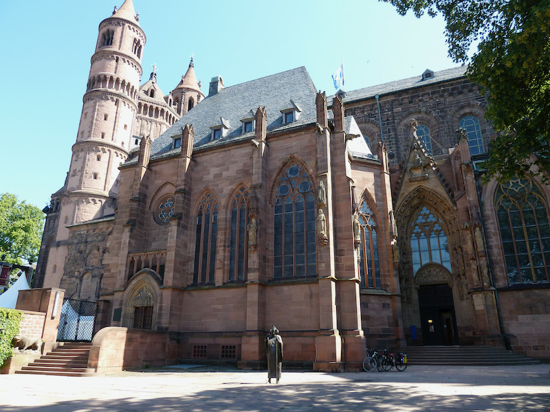 Chapel on side of church