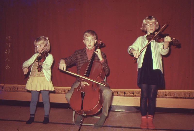 Early Grove string trio